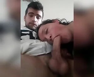 Dude gets a lesson in how a great oral pleasure is